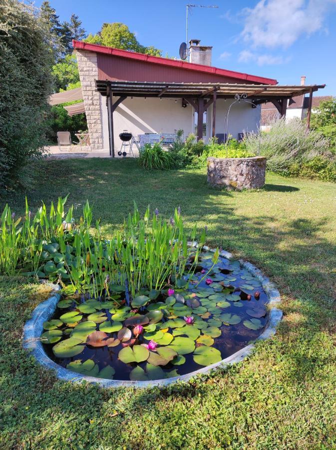 Villa Des Petites Chaumes Avallon Exterior photo